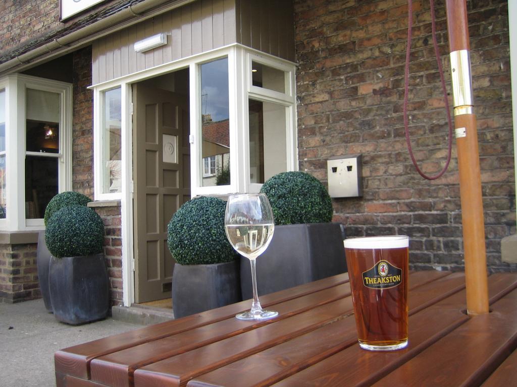 The George Country Inn, Wath Wath  Exterior photo